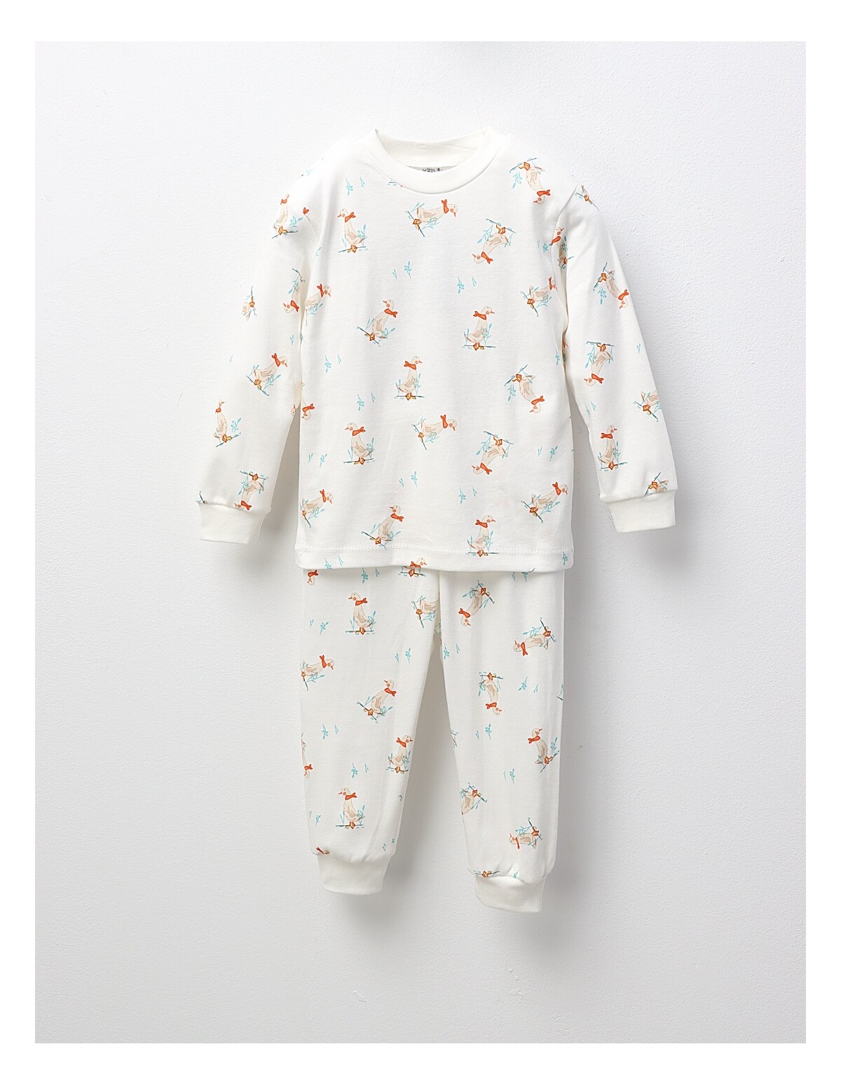 Pijama Ratusca Cea Frumoasa, model alb