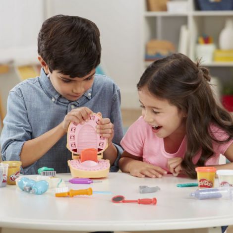 Play-doh Set Dentistul Cu Accesorii Si Dinti Colorati - poza 3