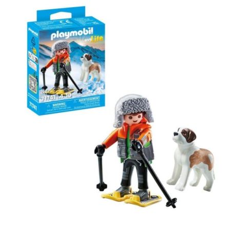 Playmobil - Figurina drumet cu animalut de colectie caine Saint Bernard - poza 1