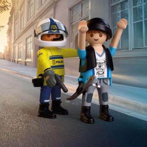 Playmobil - Jucarie de rol Politist cu motocicleta in urmarirea hotului - poza 4