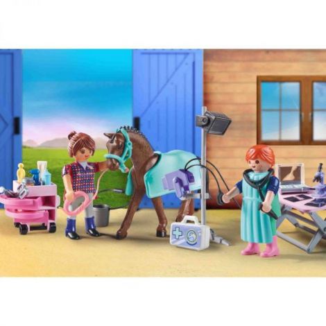 Playmobil - Veterinar Pentru Caluti - poza 1