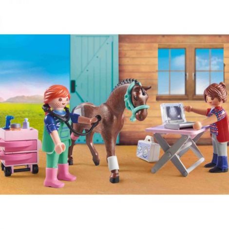 Playmobil - Veterinar Pentru Caluti - poza 3
