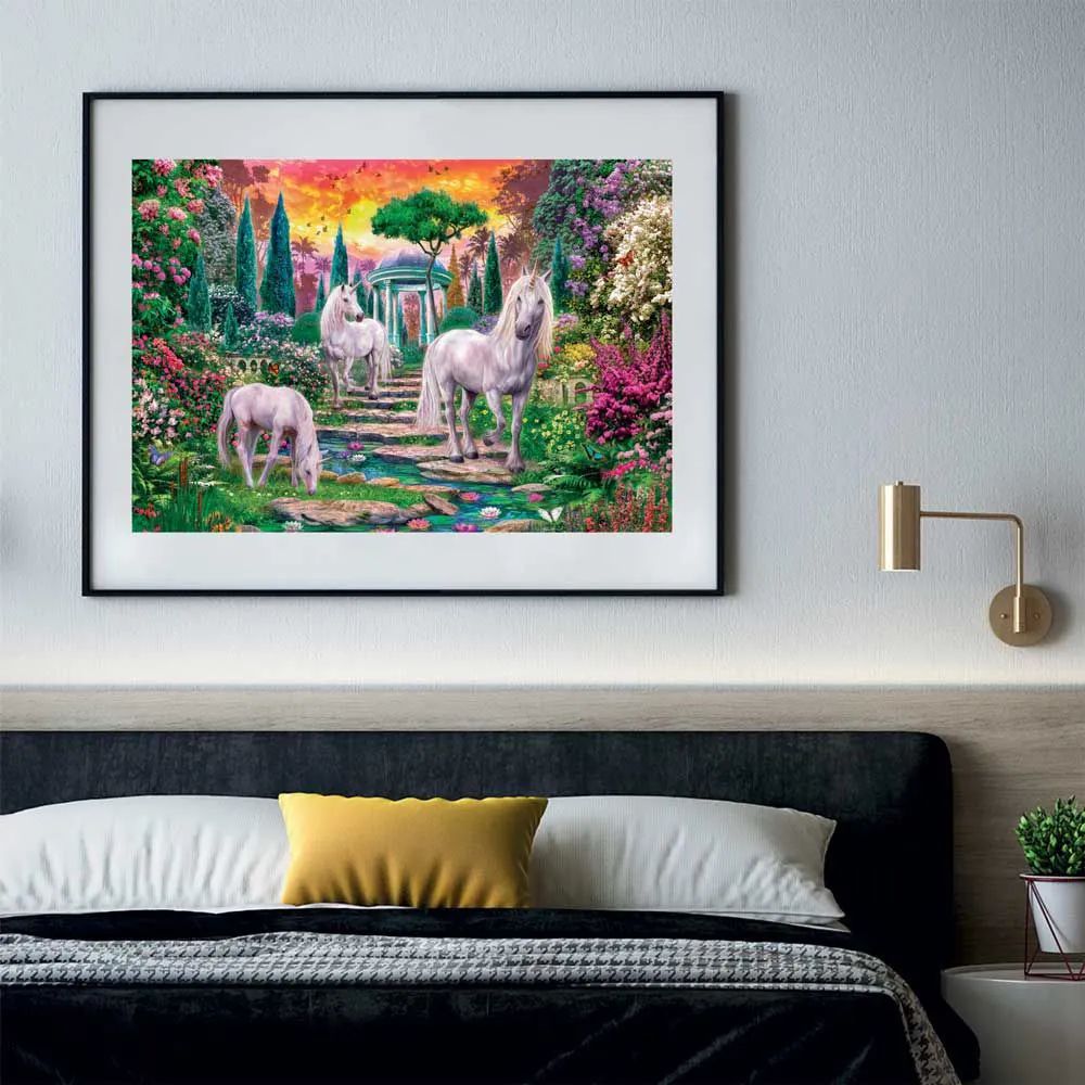 Puzzle 2000 piese Clementoni Classical Garden Unicorns 32575 - poza 3