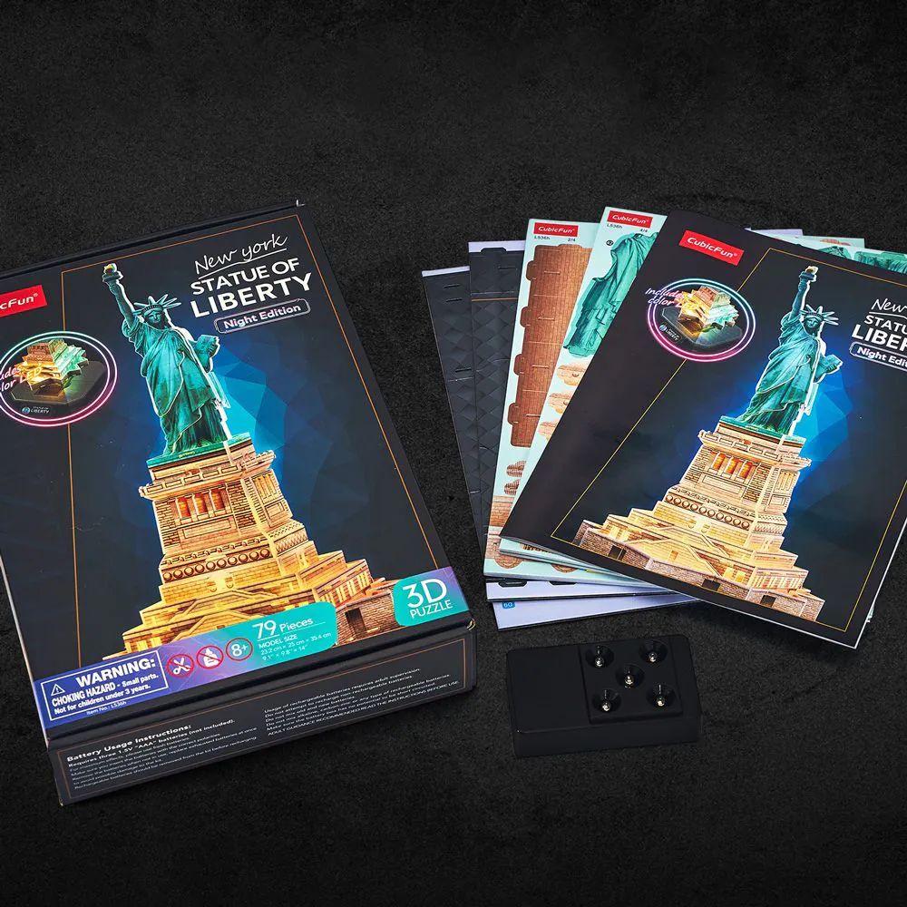 Puzzle 3D Statue Of Liberty New York Night Edition cu LED 79 piese - poza 5