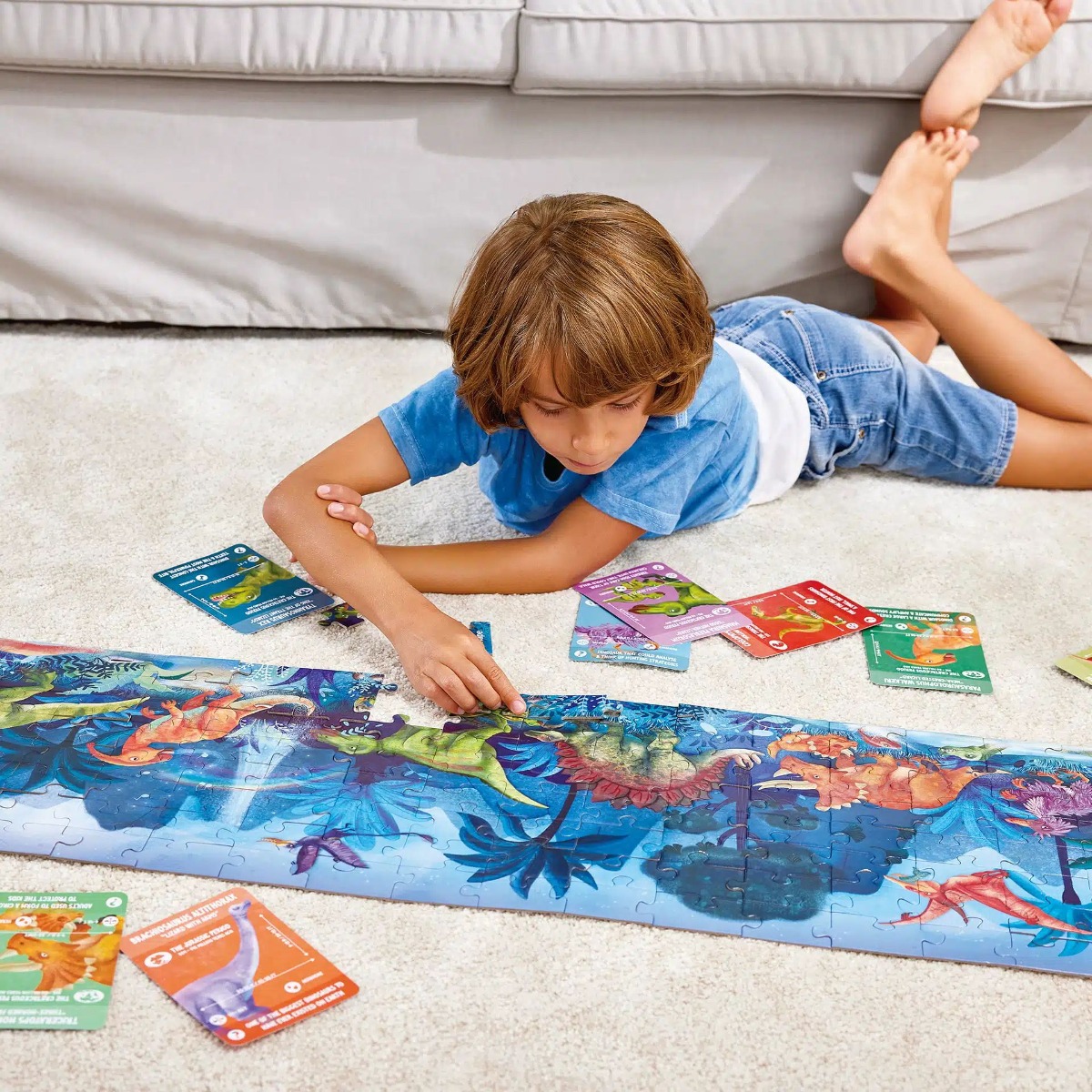 Puzzle cu dinozauri ce straluceste in intuneric Hape 200 piese - poza 3