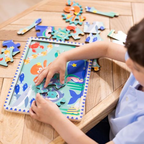 Puzzle educativ din lemn, cu rotite dintate, Oceanul, 8 piese, pentru copii 3 ani+, Melissa&Doug 31003 - poza 2