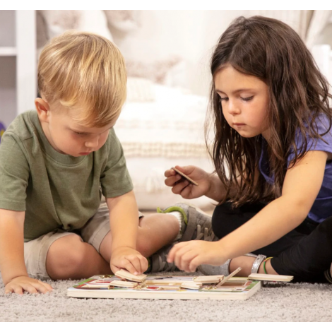 Puzzle magnetic ascunde si descopera Melissa and Doug - poza 5