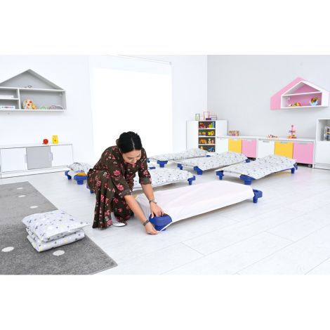 Saltea galbena din spuma 125.5 x 51,5 x 5 cm, colturi tesite, pentru pat stivuibil, gradinita - poza 3
