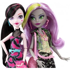 Set 2 papusi - Draculaura si Moanica - Welcome to Monster High - poza 1