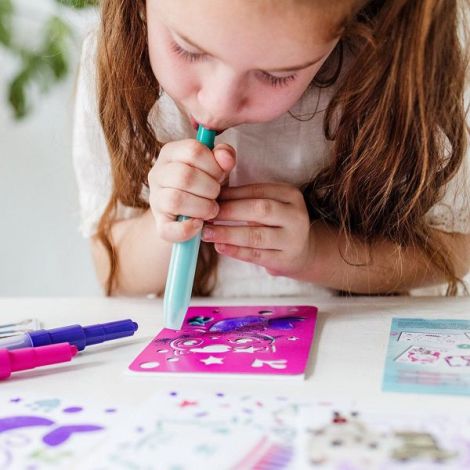 Set creativ 2 in 1, Bratari cu sclipici si carioci spray, Gabby s Dollhouse - poza 4