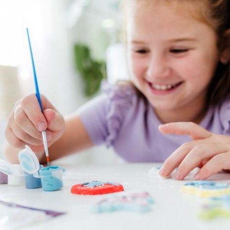Set creativ DIY 2 in 1, Creeaza bratari si figurine din ipsos, Disney Lilo si Stitch - poza 5