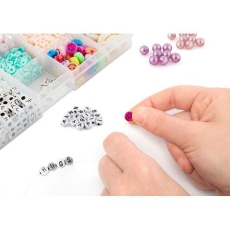 Set creativ DIY in cutie, 13 modele de margele de insirat - poza 3