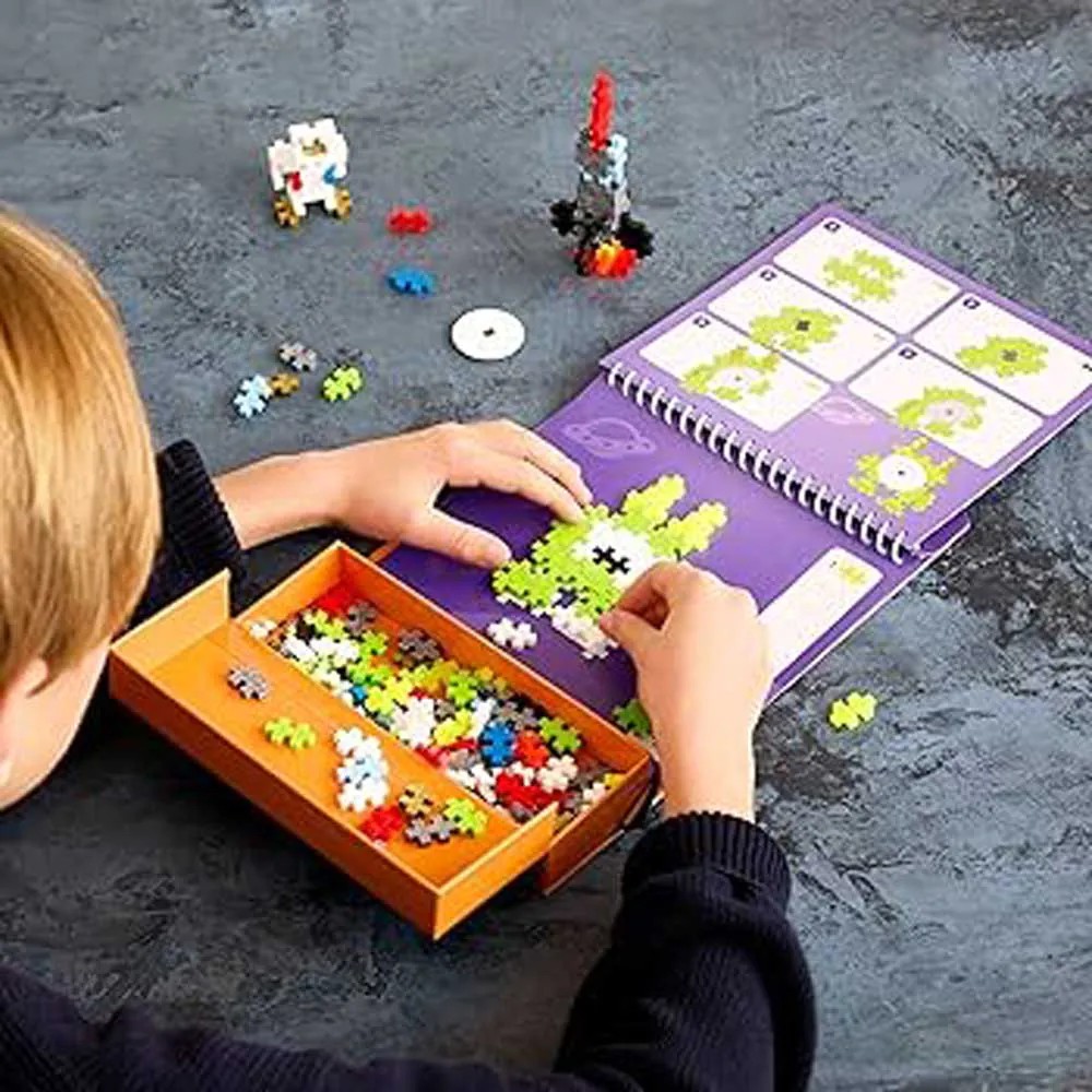 Set de constructie Plus Plus cu sabloane Space 125 piese - poza 3