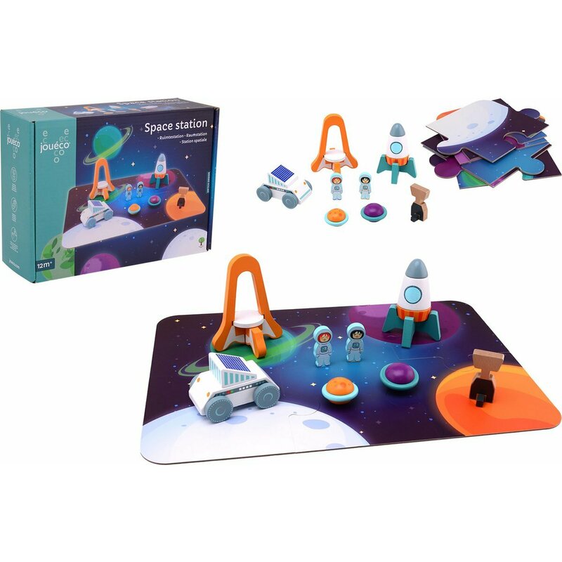 Set de joaca, Joueco, Statie spatiala, Din lemn certificat FSC, Include o plansa si 6 figurine in forma de elemente spatiale, 12 luni+, Multicolor