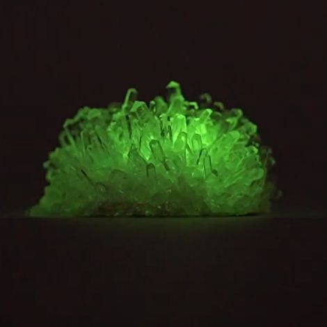 Set experimente de crescut cristale, fosforescent - straluceste in intuneric - poza 5