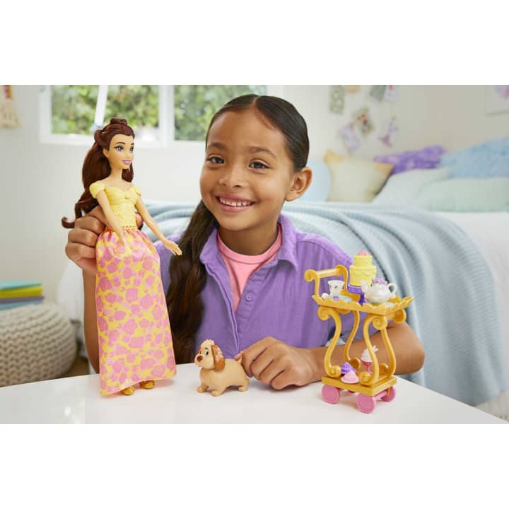 Set papusa cu accesorii Disney Princess Belle Tea Party - poza 4