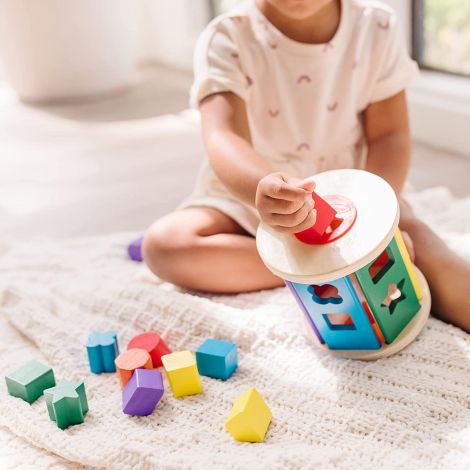 Sortator de forme din lemn potriveste si roteste, pentru copii de 1 an+, Melissa & Doug 9041 - poza 5