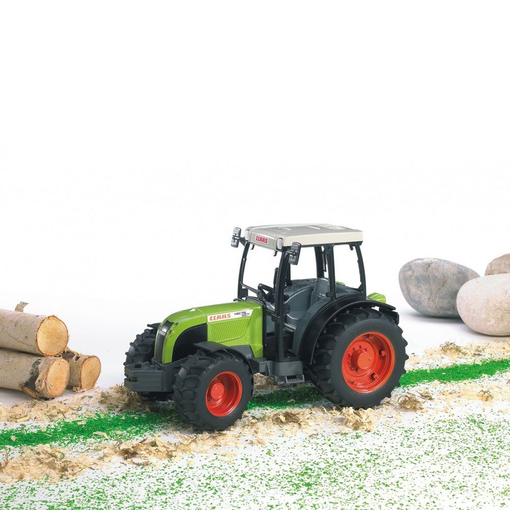 Tractor Bruder Class Nectis 267F - poza 4