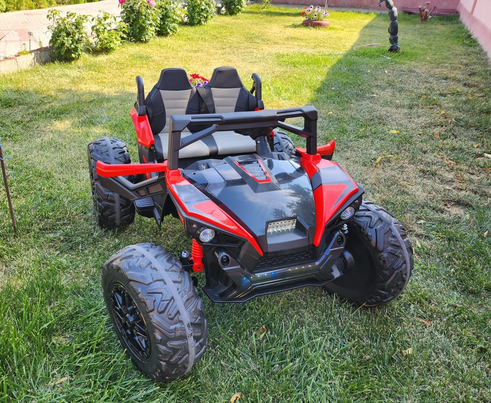 UTV electric pentru copii cu 2 locuri MONSTER TRUCK 4x4 24V 400W (SX2139) Rosu - Autokids.ro