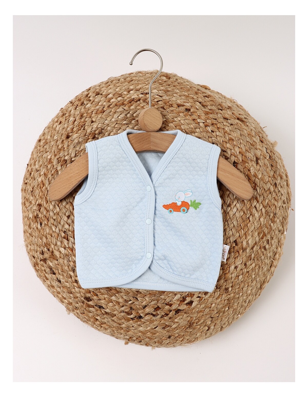 Vesta grofata, Race Rabbit, blue